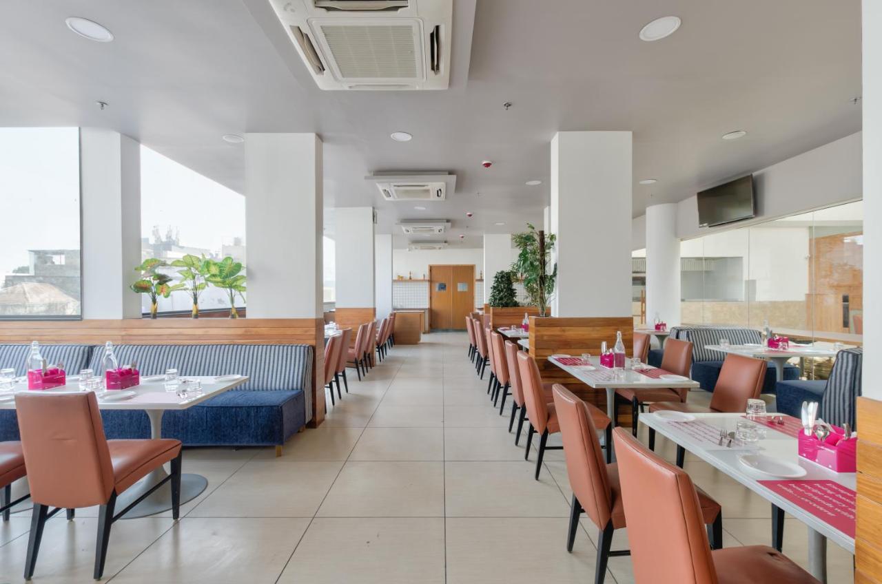 Ginger Surat City Centre Zewnętrze zdjęcie