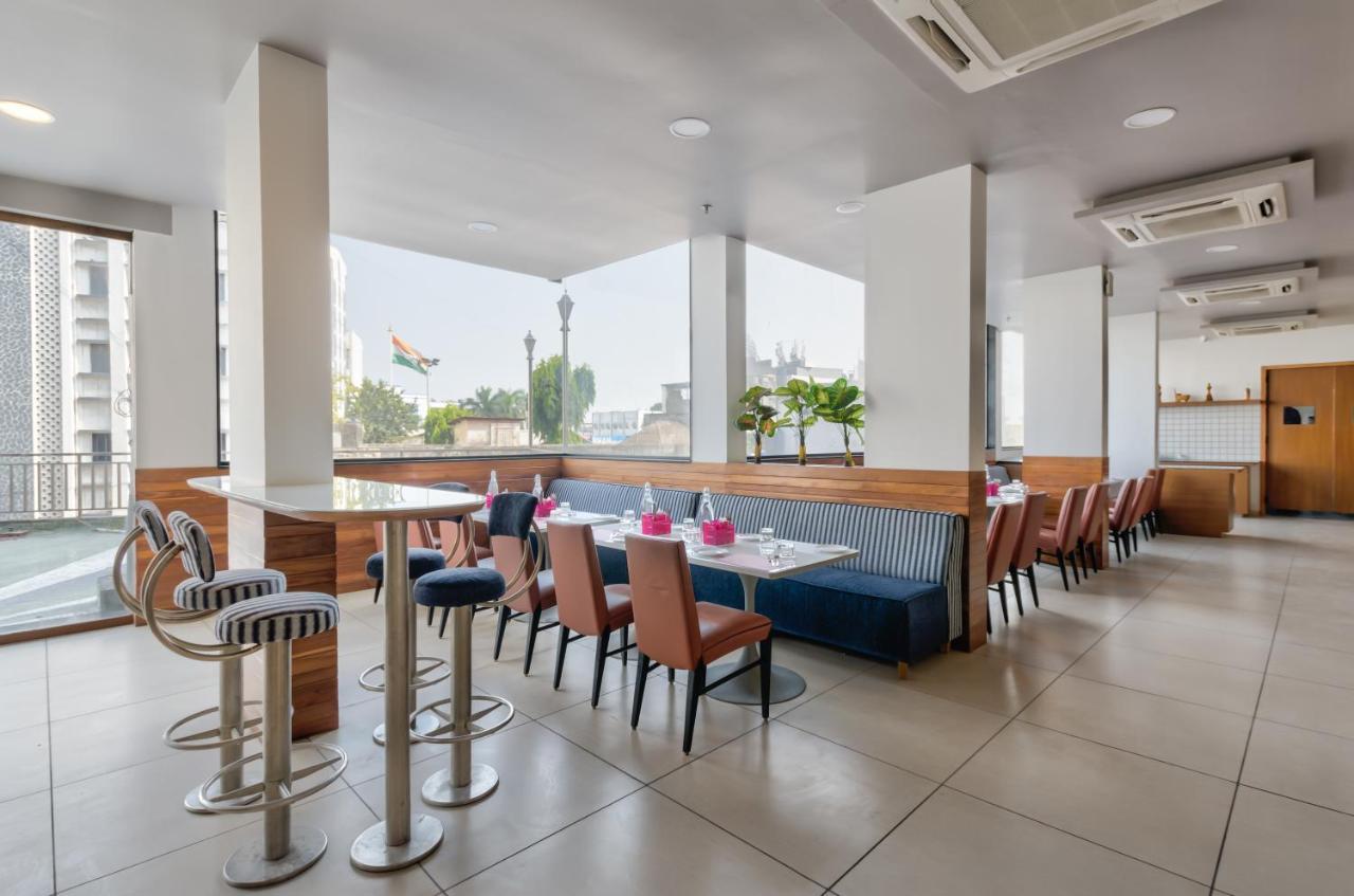 Ginger Surat City Centre Zewnętrze zdjęcie
