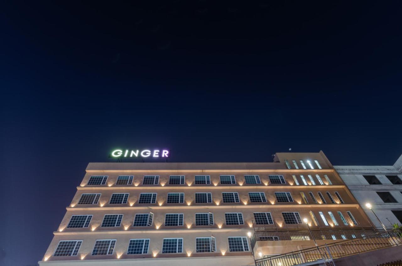 Ginger Surat City Centre Zewnętrze zdjęcie